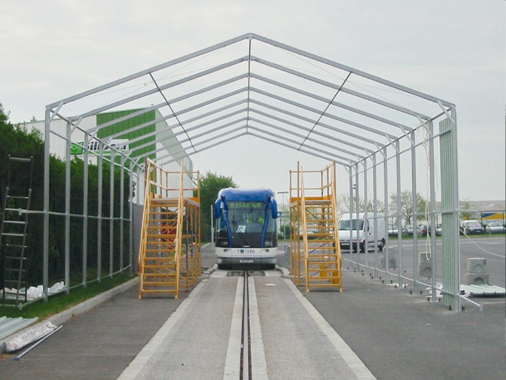 Bâtiments Construction d'une charpente métallique pour la construction d'un hangar de protection pour le Tramway de Caen Basse Normandie